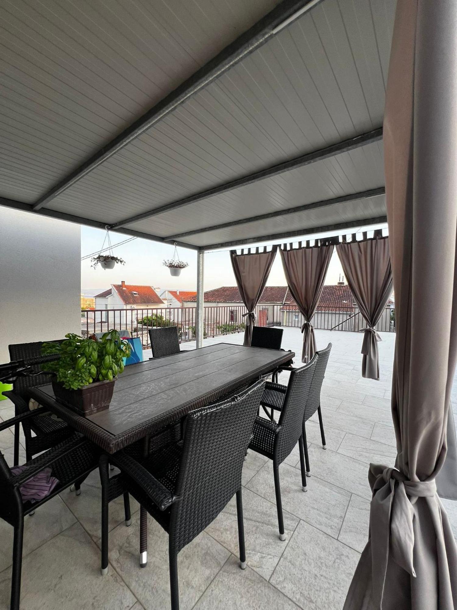 Apartmani Mila Подстрана Екстериор снимка