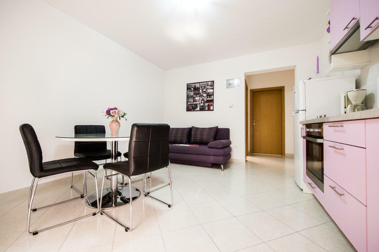 Apartmani Mila Подстрана Екстериор снимка